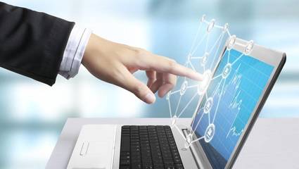 男生适合学且好就业的专业探索 聚焦计算机技术开发的潜力与前景